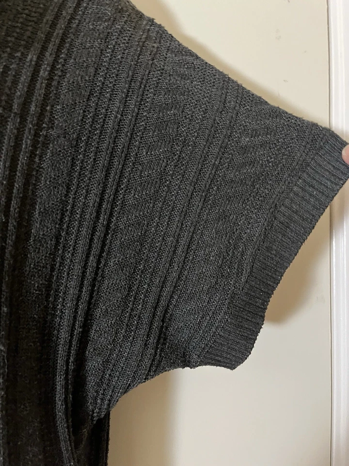 Suéter tejido con cable iZ Byer para mujer talla S capucha cuello manga corta top gris carbón Foto 3 de 4