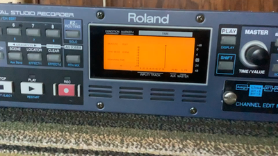 Roland VSR-880 Digital Studio Recorder 8-Track Rackmount Recorder