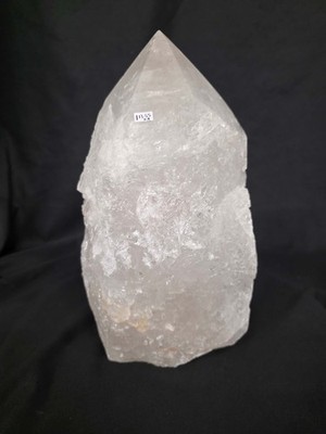 Riesiger extra großer hoher Punkt 1 Premium klarer Bergkristall Quarz - 13,551 kg