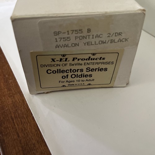 1955 Pontiac Star Chief Plastic Promo Model by Johan 1/25 Scale Yellow & Black - Picture 12 of 12