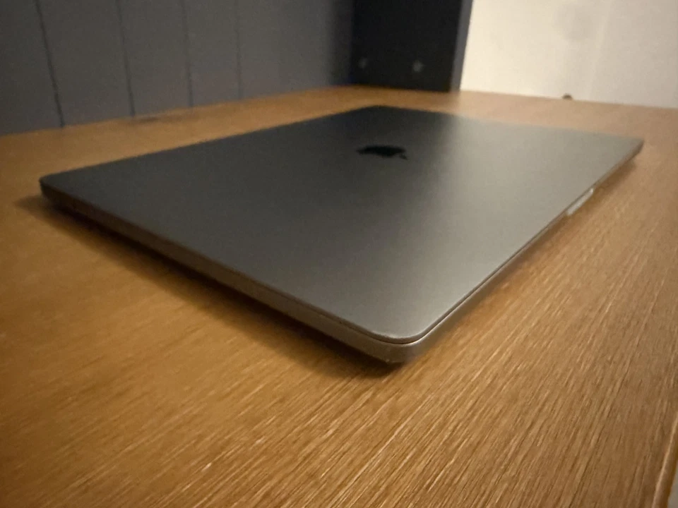 Apple MacBook Pro - 16 inch -Intel i7 - 32GB RAM - 512GB SSD - ABLETON & LOGIC! - Image 3 of 4