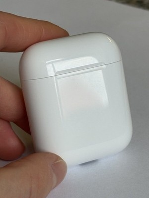 Apple AirPods 2 Generation A1602 NUR ladecase charging case
