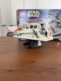 LEGO STAR WARS Set 75144 UCS Snowtrooper inc Figures, Instructions, Box Excellent