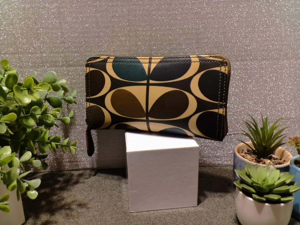 Cartera Orla Kiely Marrón Todo Alrededor Cremallera Recubierta Lona, Ranuras para Tarjetas, Bolsillo con Cremallera Foto 2 de 4