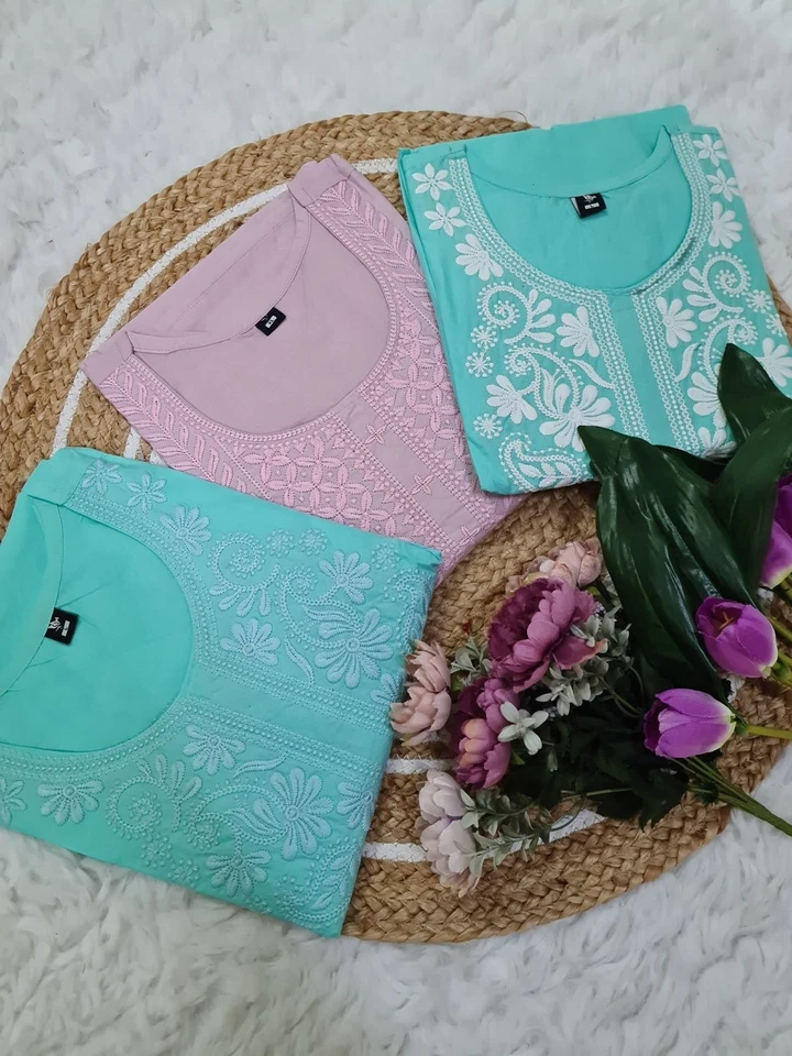 Hermoso conjunto de pantalones Kurti de diseñador indio Bollywood Wear Salwar Kameez conjunto traje Foto 2 de 2