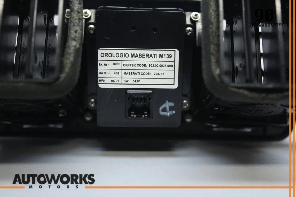 04-08 Maserati Quattroporte M139 Salpicadero Centro Doble AC HVAC Calentador Ventilación OEM Foto 2 de 4