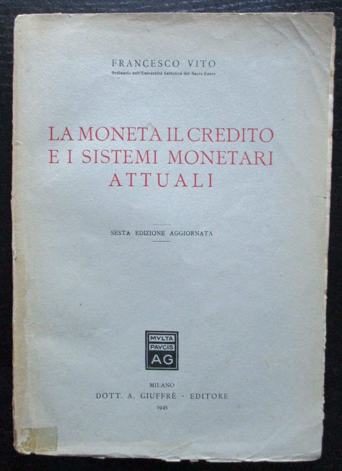 Foto 1 di 8