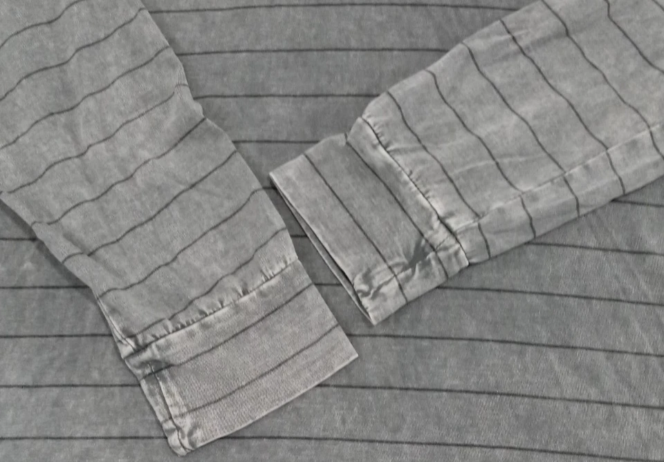 Camisa pulóver con capucha mediana O'Neill para hombre manga larga logotipo a rayas gris lavado Foto 2 de 4