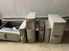 Windows 98 Computer Towers (Mixed)