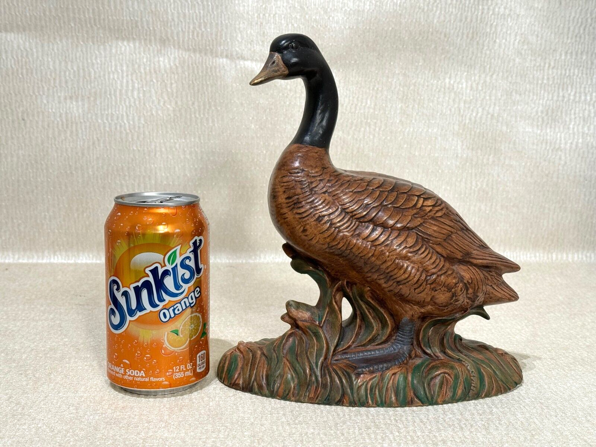 VINTAGE DUCK MALLARD PORCELAIN FIGURINE SIGNED D.T. 1971 DT '71