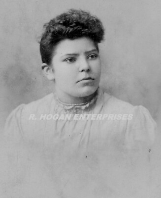 C. 1800's YOUNG LADY CONNERSVILLE INDIANA McCLAIN'S STUDIO 5X7 PRINT