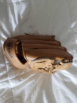 Vintage Regent All Star Dual Hinge 03116 Baseball Glove