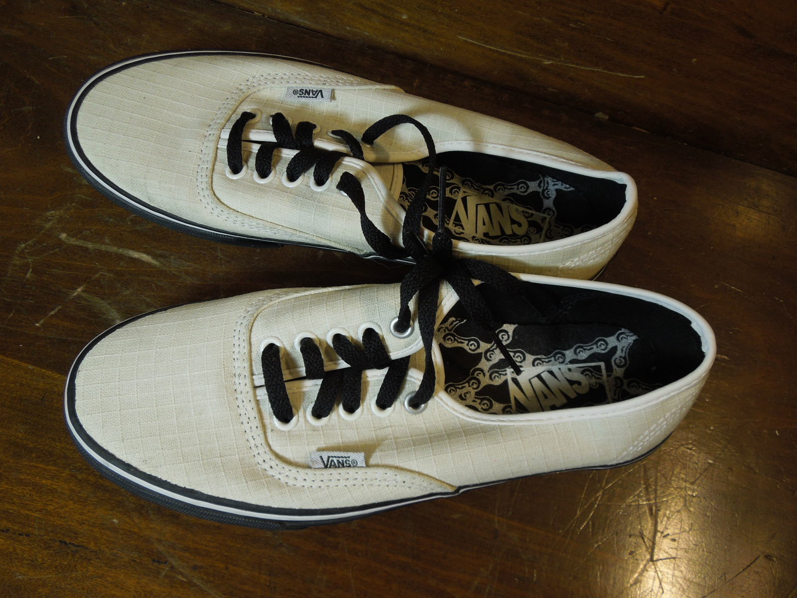 как выглядит Vans Fixed Gear Style Shoes - Bike Chain Design Inside Shoe - US M 7/US W8.5 фото
