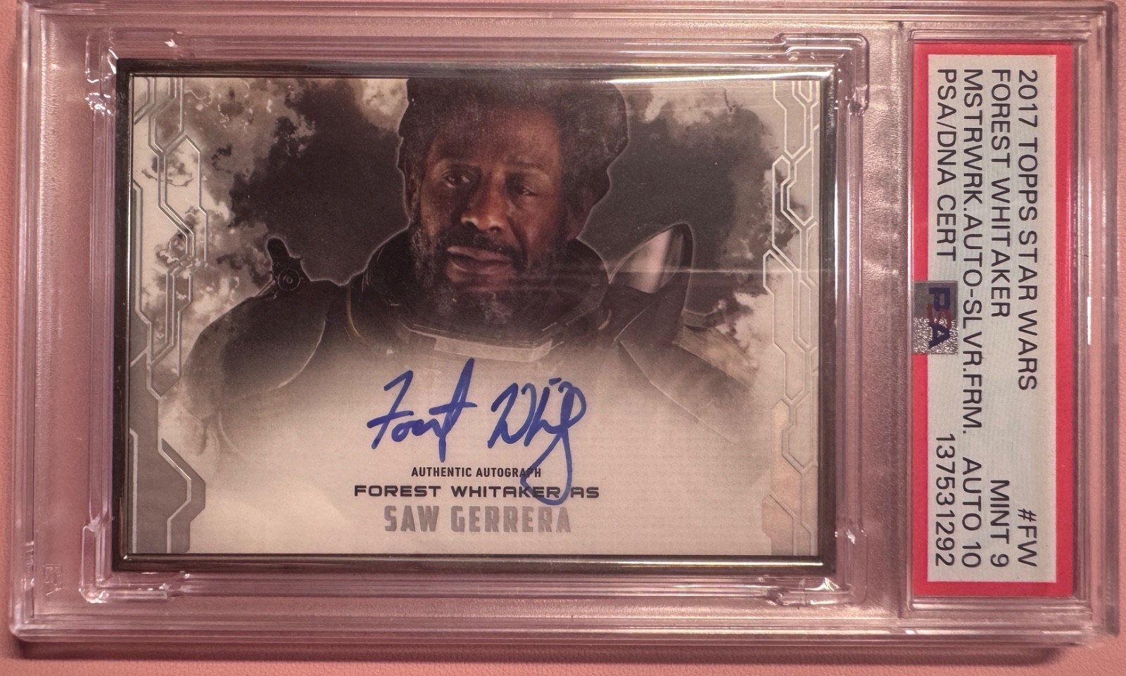 2017 Topps Star Wars Forest Whitaker Mstrwrk Auto Silv-Frm PSA DNA Mint 9 (5/10) view 3