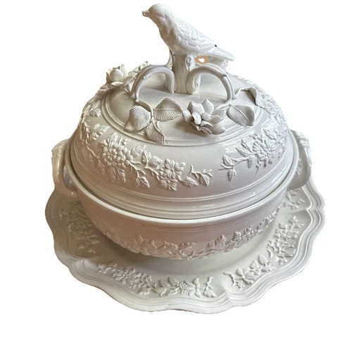 LG 4 QT Vintage Mottahedeh ~Musee Des Arts white bird Tureen~Paris Retail $735.
