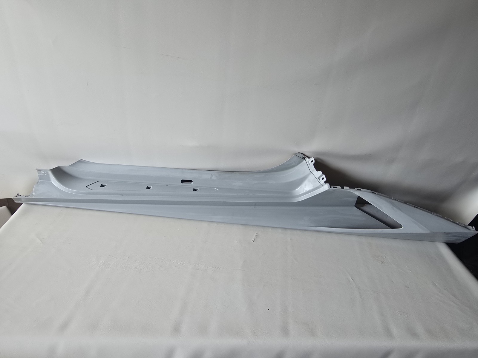 2015 - 2017 Lamborghini Huracan Driver-Left Side Rocker Panel Skirt Molding