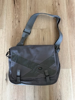 Lowepro Messenger Camera Bag Gray Green Nylon Padded Accessory Compartments