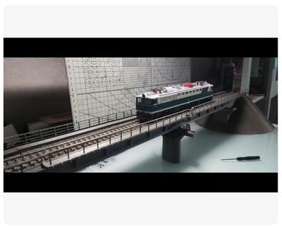 HO Scale Train Model Single Track T-beam Bridge Abutment Slope Protection White