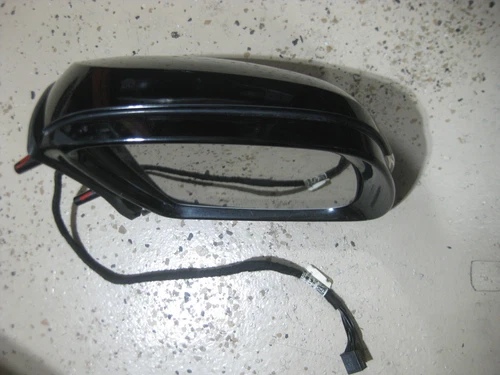 2006-2010  MERCEDES gl450 POWER DOOR MIRROR passenger side 1 plug Oem