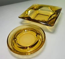 2 Vintage Amber Brown Glass Ashtrays/Cigar Square 6in & Circle 5in