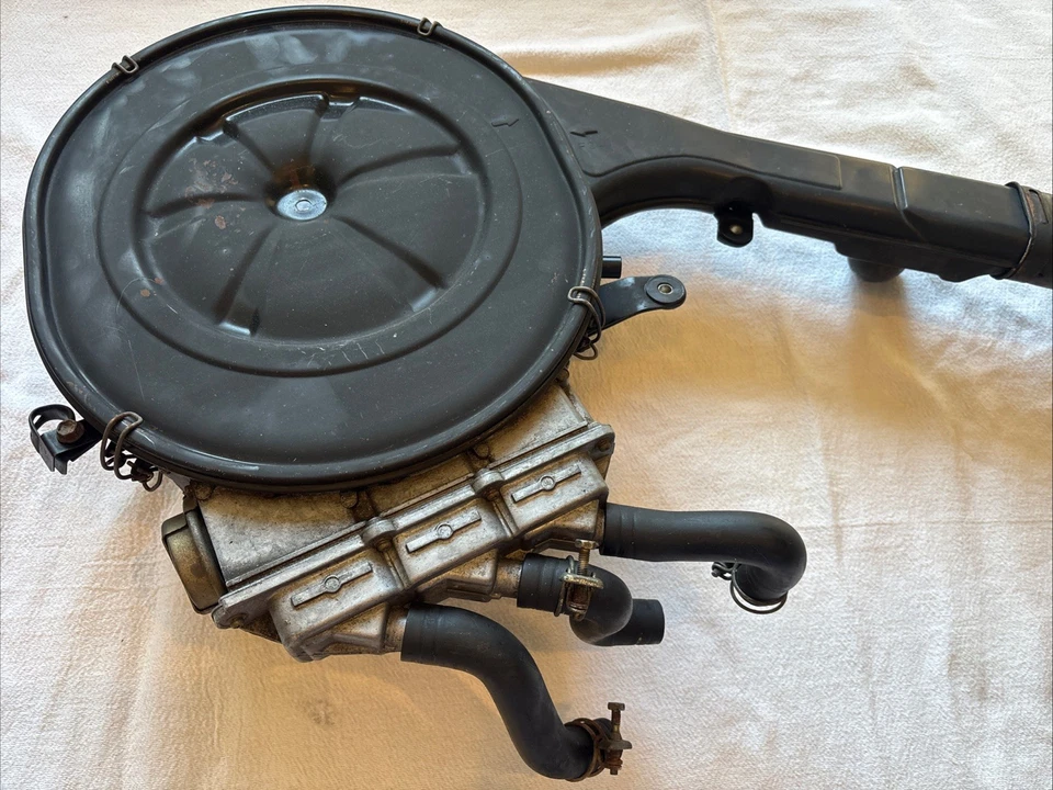 OEM Mazda B2200 Pickup Truck Air Cleaner Filter Intake Air Housing Airbox - Изображение 2 из 4