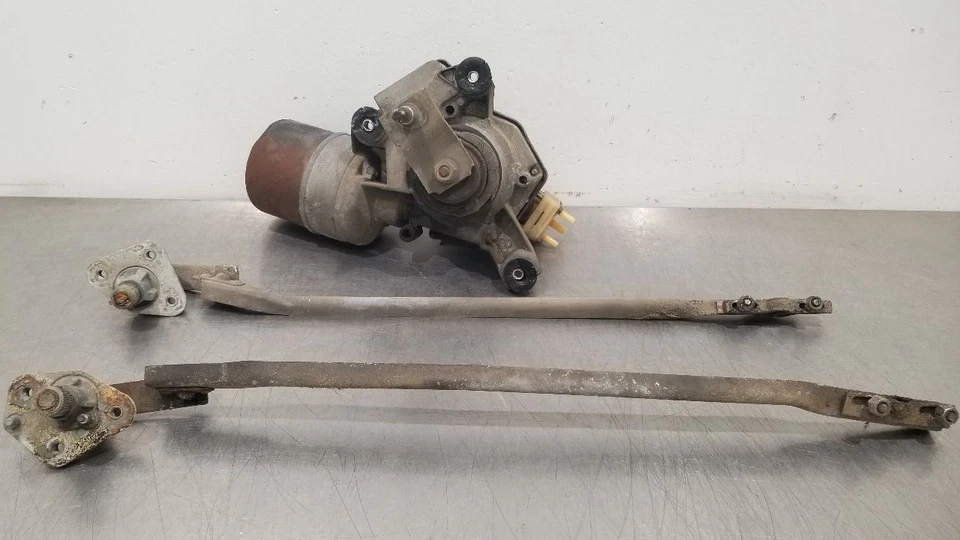 Cadillac Eldorado Biarritz 1977 motor limpiaparabrisas Foto 2 de 4