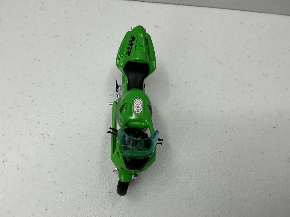 Modelo de moto Maisto 1:18 Honda NR (verde) Foto 3 de 4