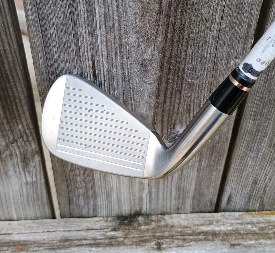 Nike Slingshot Single 3 Iron Factory Graphite Regular Flex Mid Kick 39” RH - Image 3 of 4