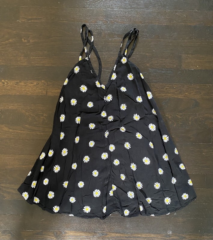 Brandy Melville Floral Tank Top One Size Womens Black Tank Top 