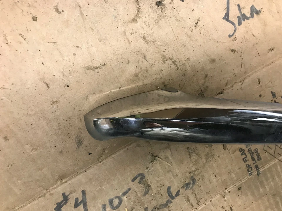 1958 雪佛兰 BelAir, Biscayne LH 挡泥板 外镀铬条 — 第 2/3 张图片