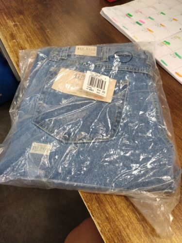 NEW IN PACKAGE RED HEAD CLASSIC BLUE JEANS 36X30 F10 - Picture 1 of 3