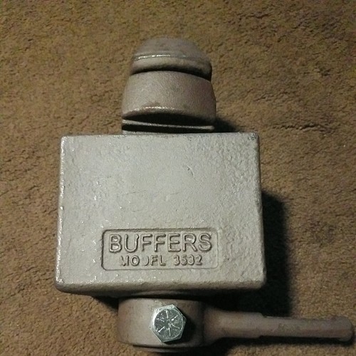 Buffers Flatbed TwistLock # 3532