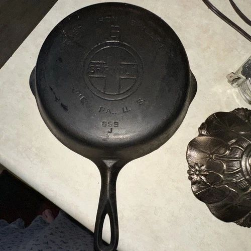 Antique Griswold Erie Pa. U.s. 699J Cast Iron Skillet No. 6