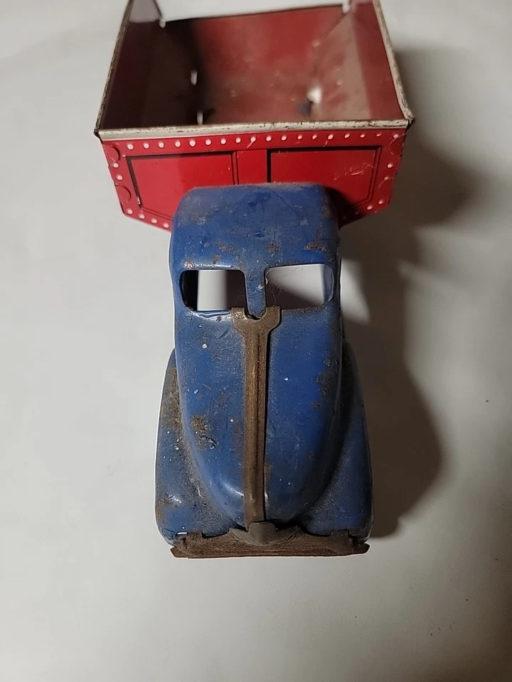 Caminhão de aço prensado vintage Marx areia e cascalho versão cinza e vermelha - Imagem 2 de 4