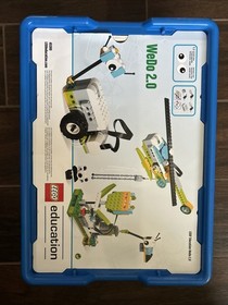 LEGO 45300  WeDo 2.0 Core Set Robot Block Programing Toy Missing Only 1 piece