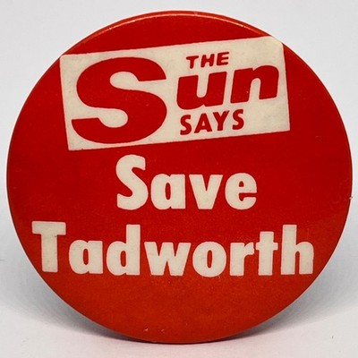 The Sun Zeitung Save Tadworth Children's Charity Kampagne 1980er Pin Anstecker