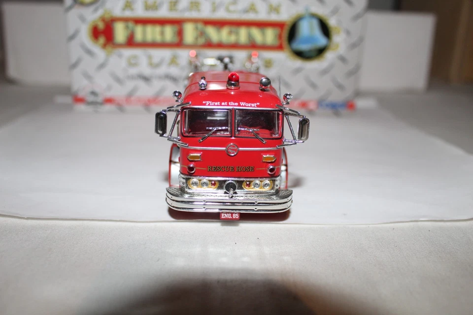 CORGI/American Fire Engine Classics 1960 Mack C Rescue Hose Co. Sleepy Hollow,NY - Image 3 of 4