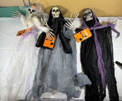 3 Lot Gloom for your Room Light-Up Hanging Reapers Skeletons New NWT