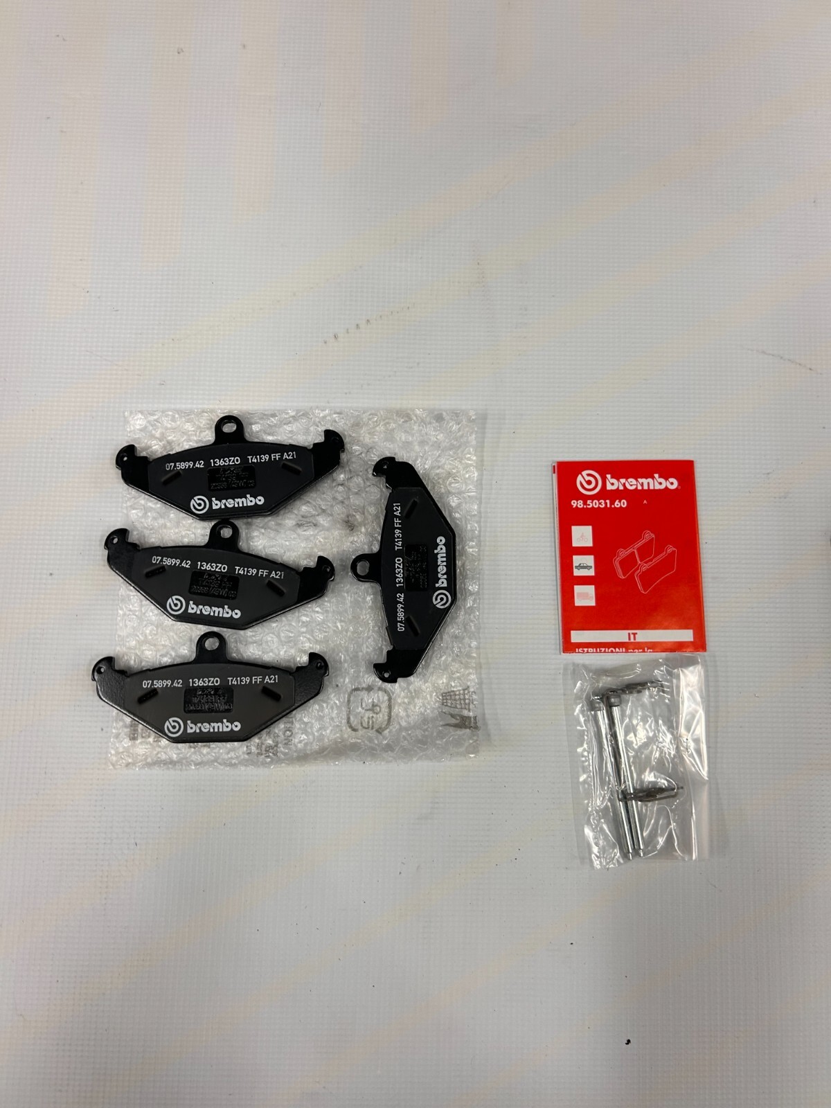 LOTUS ELISE/ESPRIT/EXIGE REAR PAD SET (LEAD FREE) B117J0085S