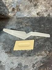 Tupperware Gadget 1228-2 Sheer Pie Server Cake Slicer  Cake Decorator 1558