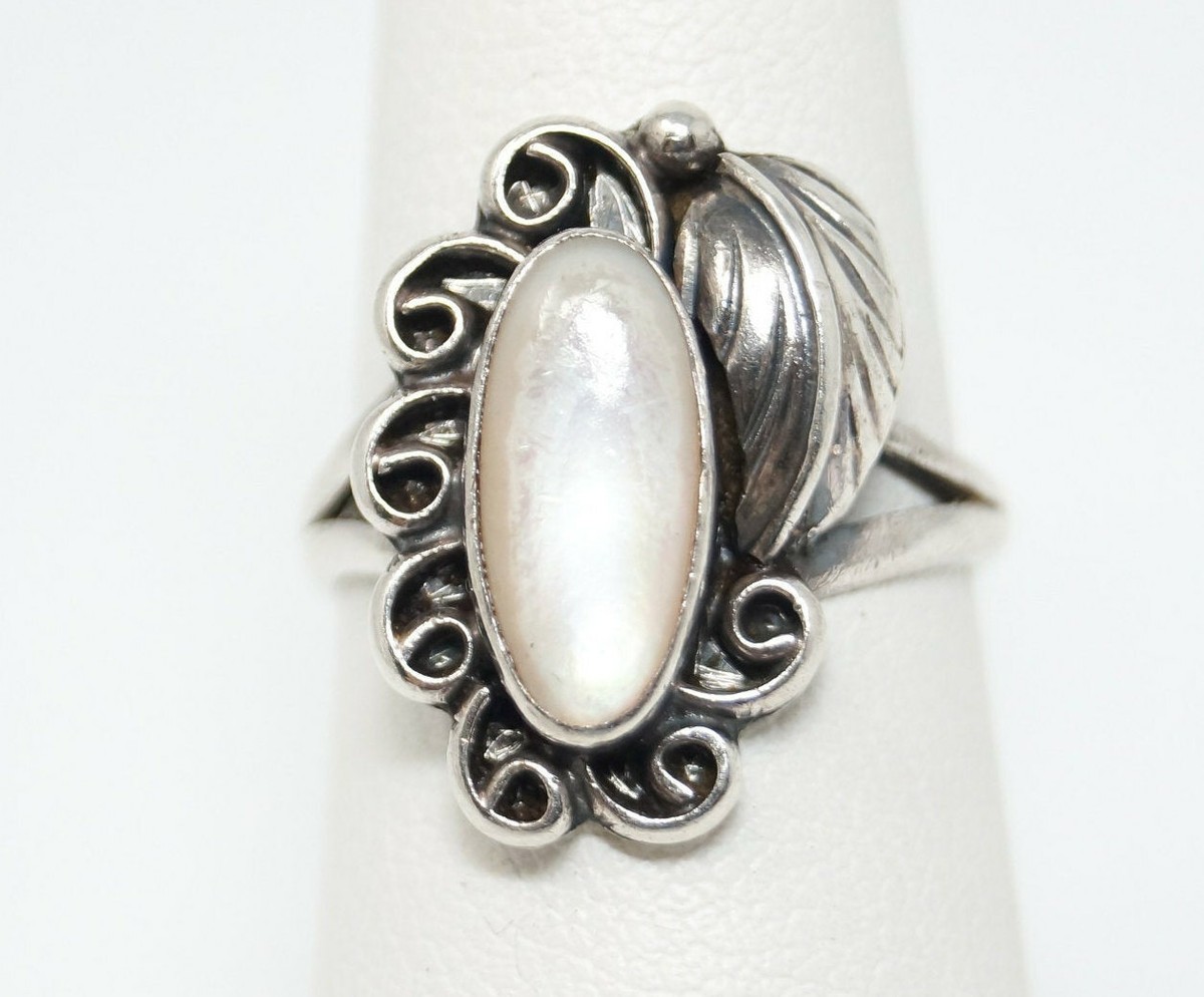 Vintage Native American Mother Of Pearl Unsigned Sterling Silver 