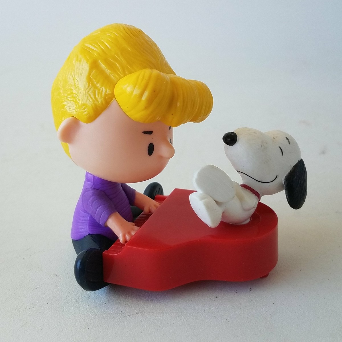 Vintage PEANUTS - PEANUTS AVONシリーズ SCHROEDER The Peanuts Movie Schroeder and Spinning Snoopy Toy | eBay