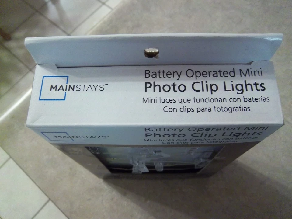 New - Photo Clip String Lights LED AA Battery Operated 20 Warm - Built-in Timer - Image 3 of 4