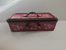 Temptations Presentable Ovenware Loaf Pan With Lid Tray CRANBERRY FLORAL LACE
