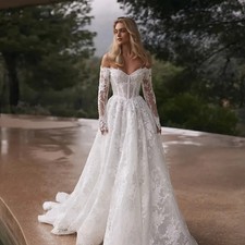 2026 New Long Sleeves Sweetheart Wedding Dresses ALine Customized Bridal Growns