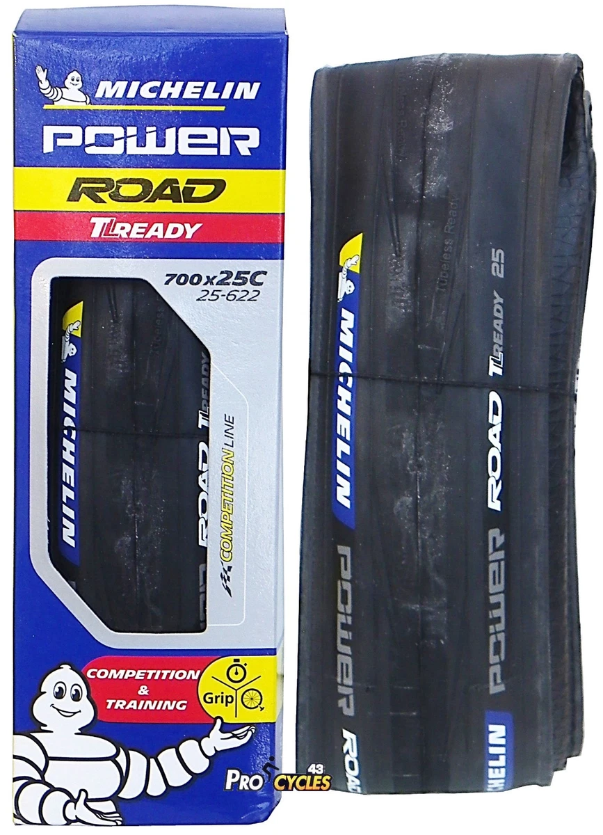 Pneu VTC 700x35 tringle rigide marque Michelin worldtour couleur noir