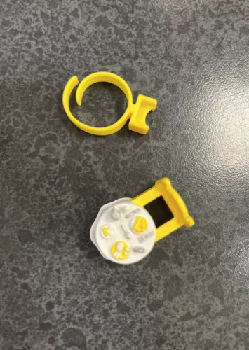 Vintage 1989 Bluebird Polly Pocket Ring Dinner Time Yellow Table