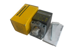 NEW TURCK BI20U-CA40-AP6X2-H1141/S1590 W/BS2.1 SENSOR BI20UCA40AP6X2H1141S1590WB