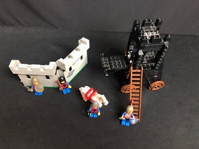 Lego 6061 Siege Tower Castle &rarr; Crusader's Lion Knights Knights Knights from 1984