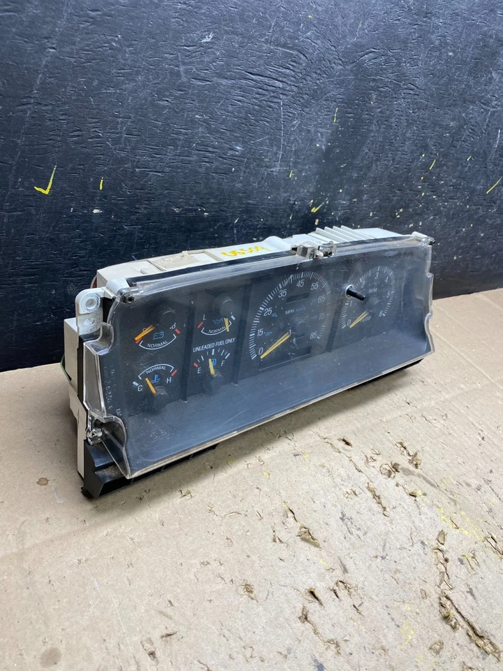 Ford F150 1987 a 1991 serie F Bronco velocímetro calibre de racimo fabricante original U5509 DG Foto 3 de 4